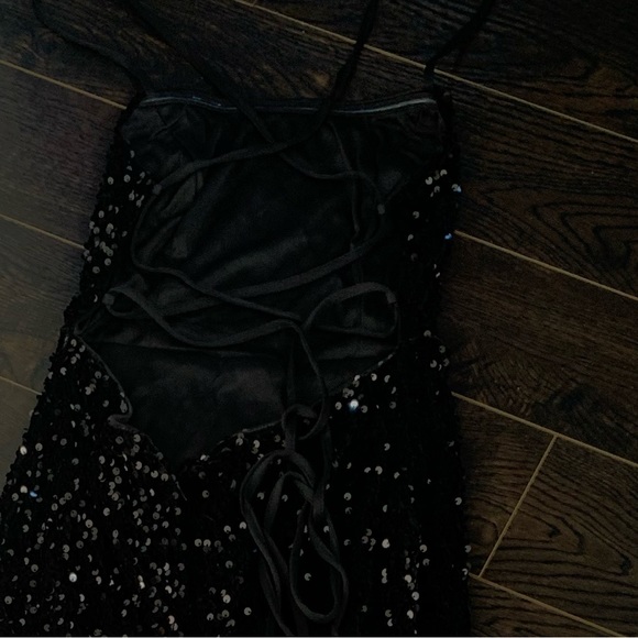 Brand new dress - Picture 4 of 6